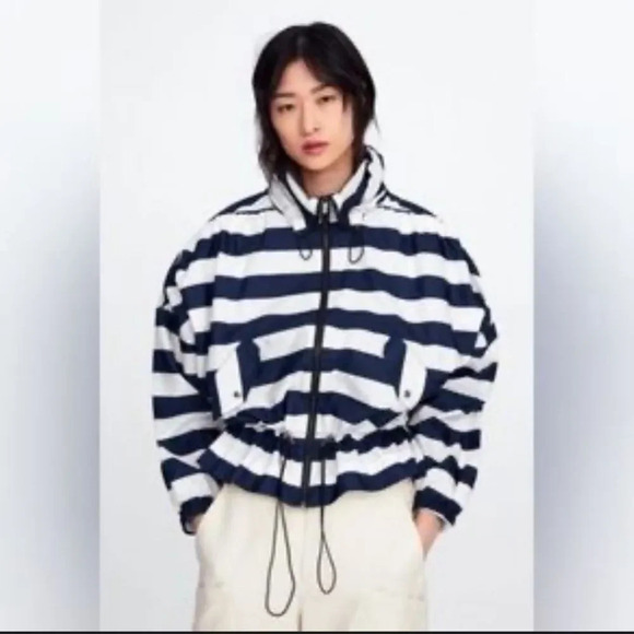 EUC Zara Oversized Striped windbreaker style thin comfy jacket Sz S - Picture 2 of 10